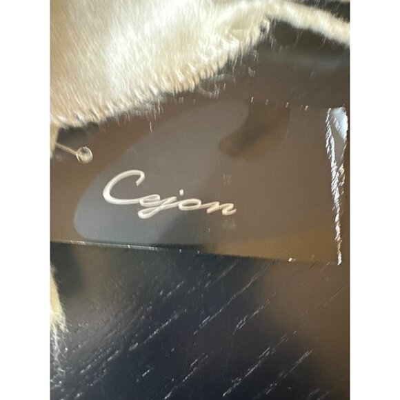 NWT Cejon White Muffler Scarf One Size Fringe Trim - Picture 6 of 6